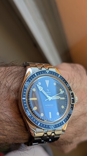 1000048324