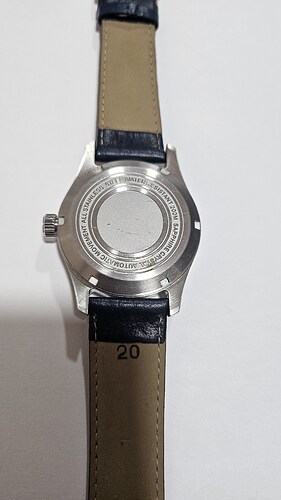 1000125886
