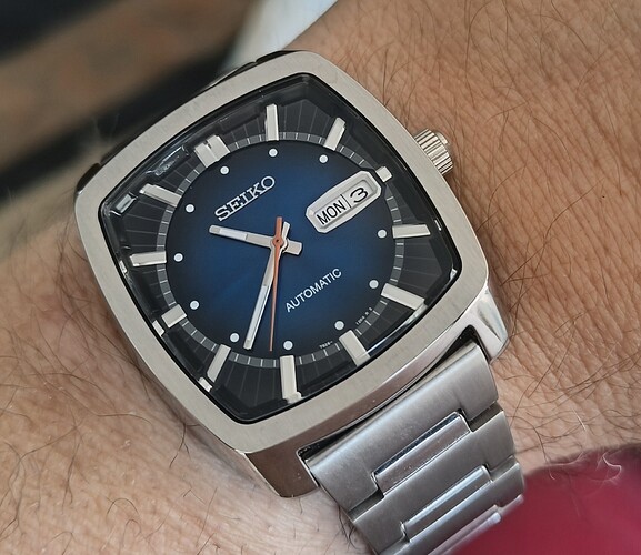1000034671