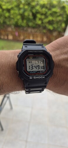 1000156047