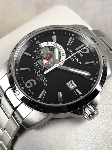 f011313a-f0b5-4fc0-8a60-93bd5cd8e5f3