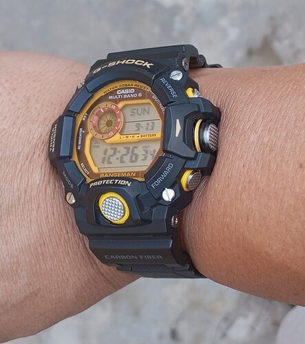 1000160957