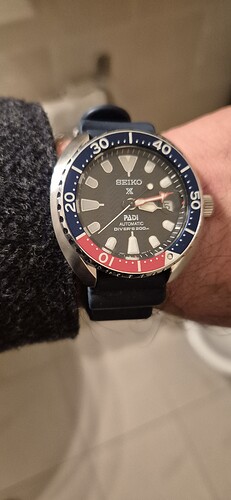 1000071588