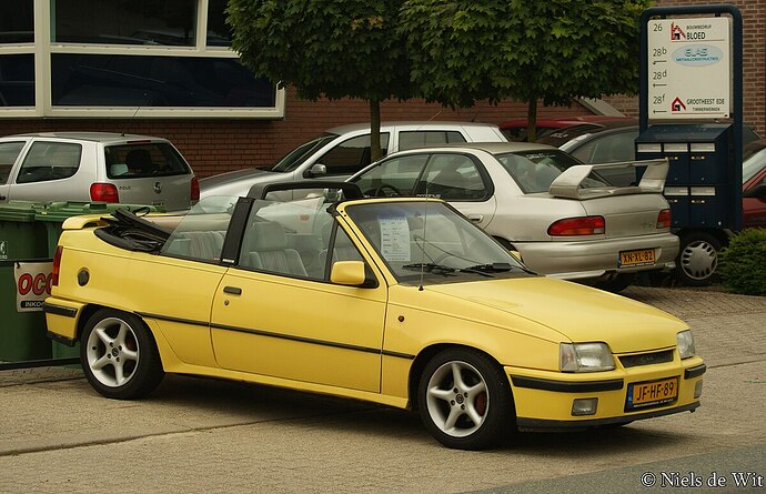 1987_Opel_Kadett_E_Cabrio_C1.6NZ_(9207281407)