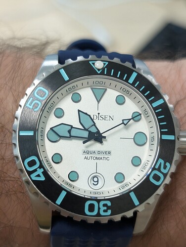 30800