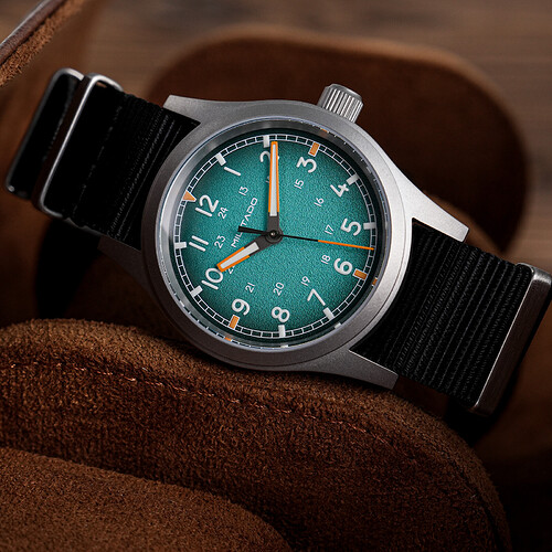 -1088240677-122305379 (1)