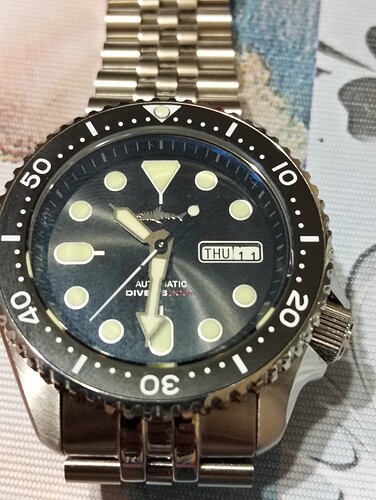 1000015675