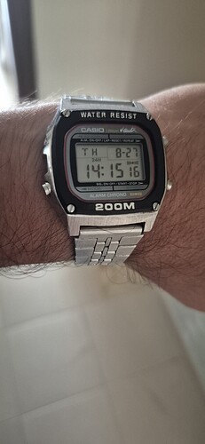 1000190122