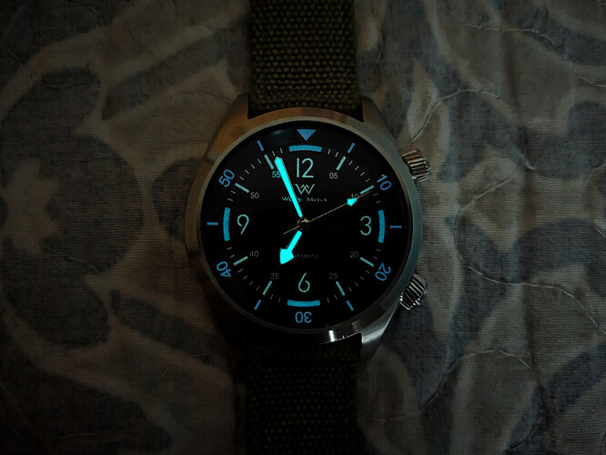 PXL_20251121_175612751