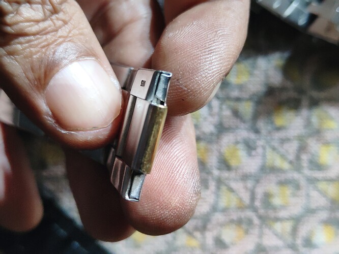 17640105321076698167264618091002