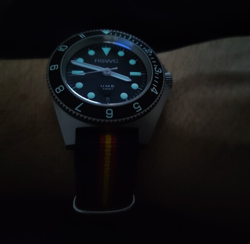 1000023737