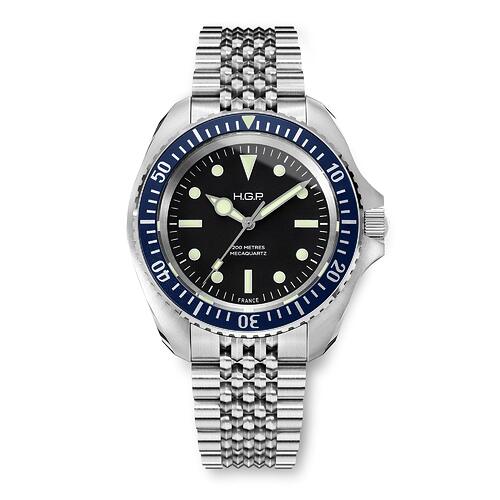 monnin-case-diving-watch-diver-200-mecaquartz-black-dial-blue-bezel-steel-bracelet-HGP-23-D2M-001-04-BOR-STL