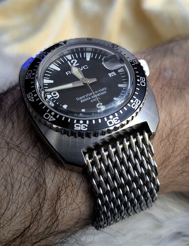 PXL_20250104_224609872.MP~2