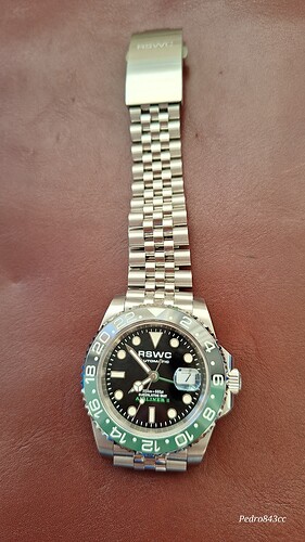 1000309733
