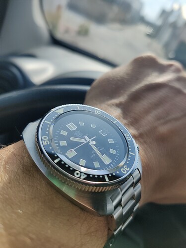 1000046785