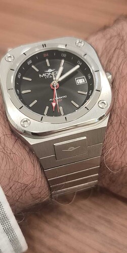 1000091118