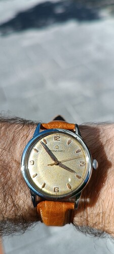 1000029543