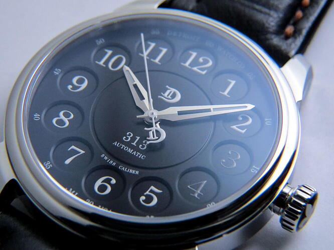Detroit-Watch-Company-313-macro2_preview_ExtraLarge1000_ID-2658326-2534375740