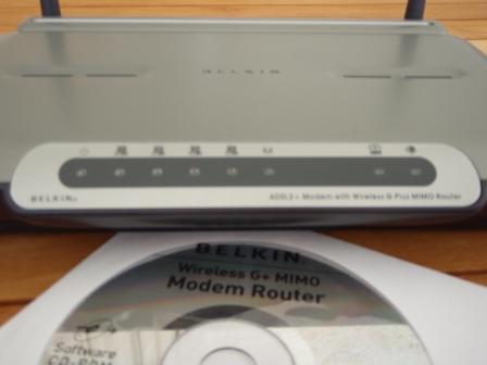 Modem-router Belkin (5).JPG