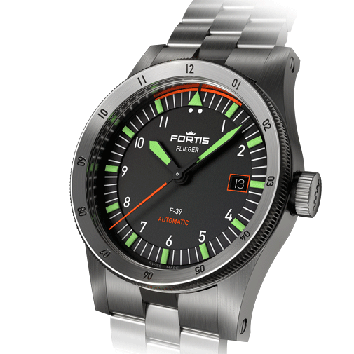 F.422.0005_Flieger-F-39-Automatic-on-Block-Bracelet_Crown_Side_RGB