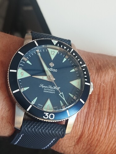 37725f6e1292a20dc1deff44d317d1ef1185cd58_2_376x500